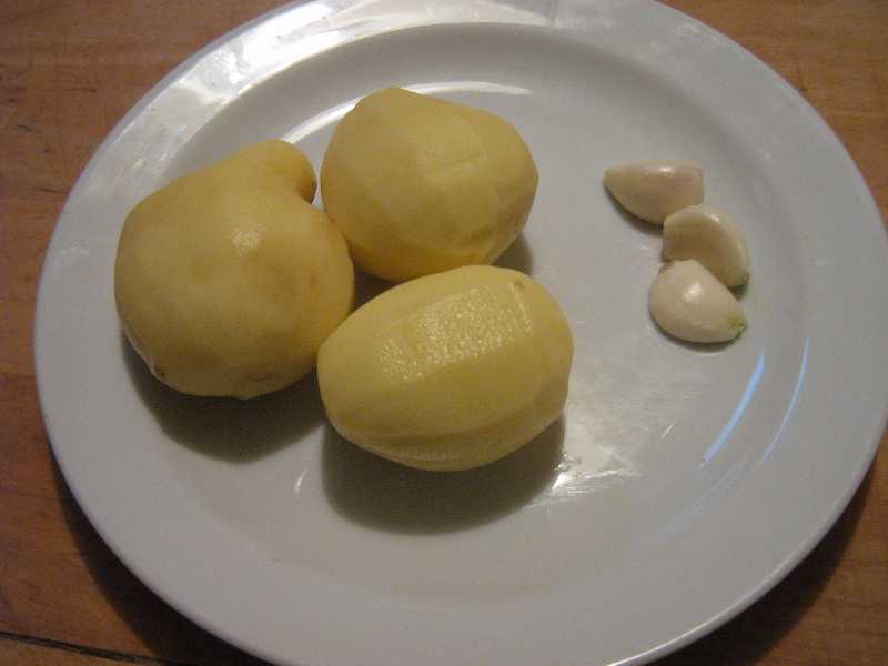 http://www.prvnikrok.cz/www_old/clanky/obrazky/1261/brambora%C4%8Dka%20007.jpg
