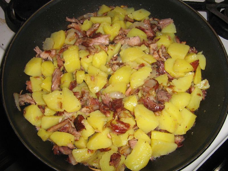 http://www.prvnikrok.cz/www_old/clanky/obrazky/1698/selsk%C3%A1%20omeleta%20006.jpg